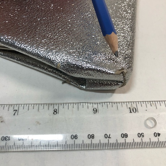 Vintage Silver Metallic Chain Purse - Picture 11 of 12